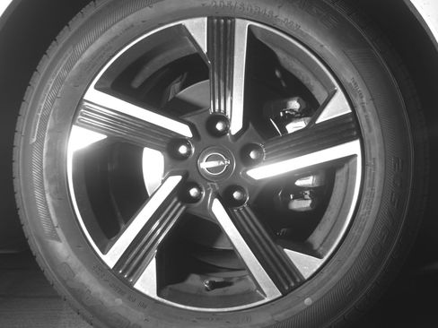 Used 2025 Nissan Sentra SV image 13