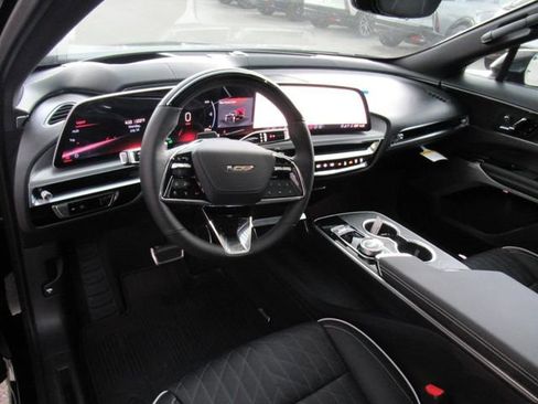 New 2026 Cadillac Lyriq V image 15