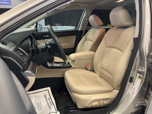 Used 2017 Subaru Outback 2.5i Limited image 11