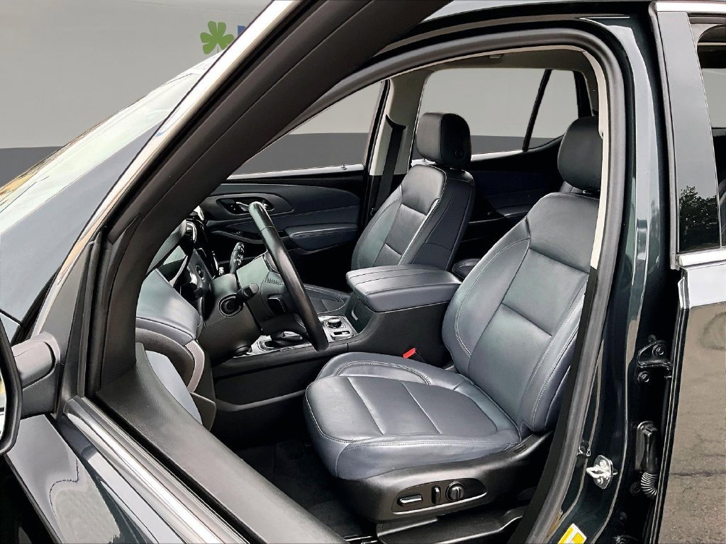 Used 2021 Chevrolet Traverse Premier AWD/4WD image 24