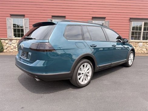 Used 2019 Volkswagen Golf Alltrack SE AWD/4WD image 4