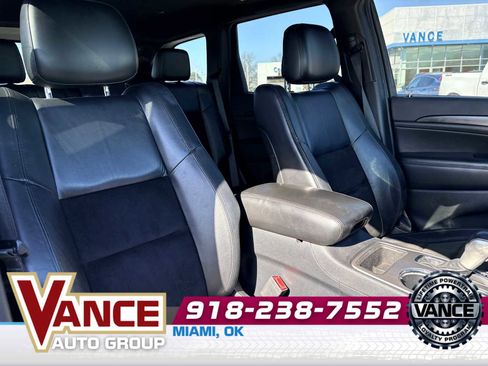 Used 2019 Jeep Grand Cherokee Altitude image 21