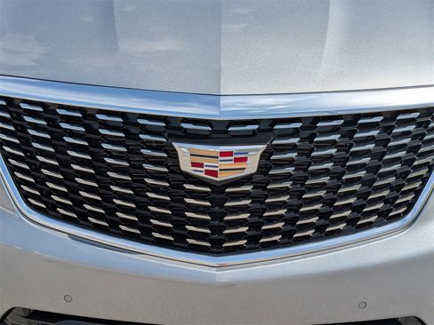 Certified 2025 Cadillac XT5 Premium Luxury image 11