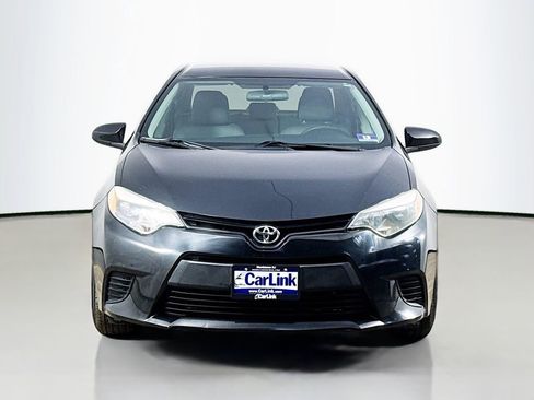 Used 2014 Toyota Corolla LE FWD image 2