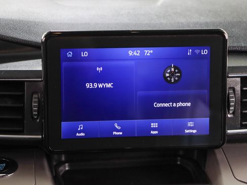 Used 2023 Ford Explorer XLT w/ Equipment Group 202A RWD image 19