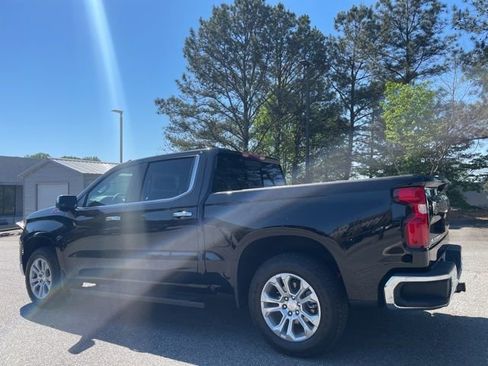 Used 2025 Chevrolet Silverado 1500 LTZ w/ LTZ Premium Package image 6