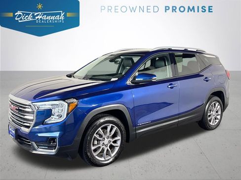 Used 2023 GMC Terrain SLT image 1