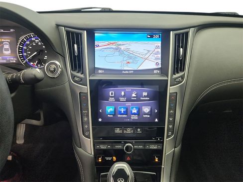 Used 2019 INFINITI Q60 3.0t Luxe w/ Essential Package image 18