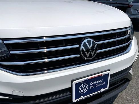 Used 2023 Volkswagen Tiguan SE FWD image 29