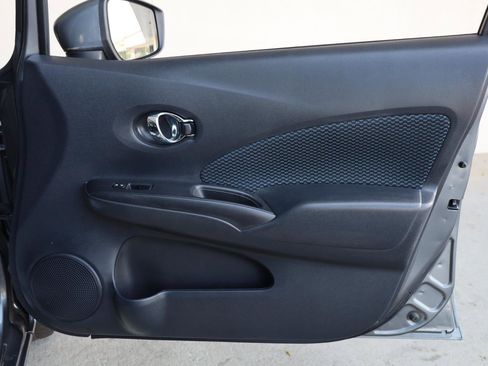 Used 2016 Nissan Versa Note SV FWD image 23