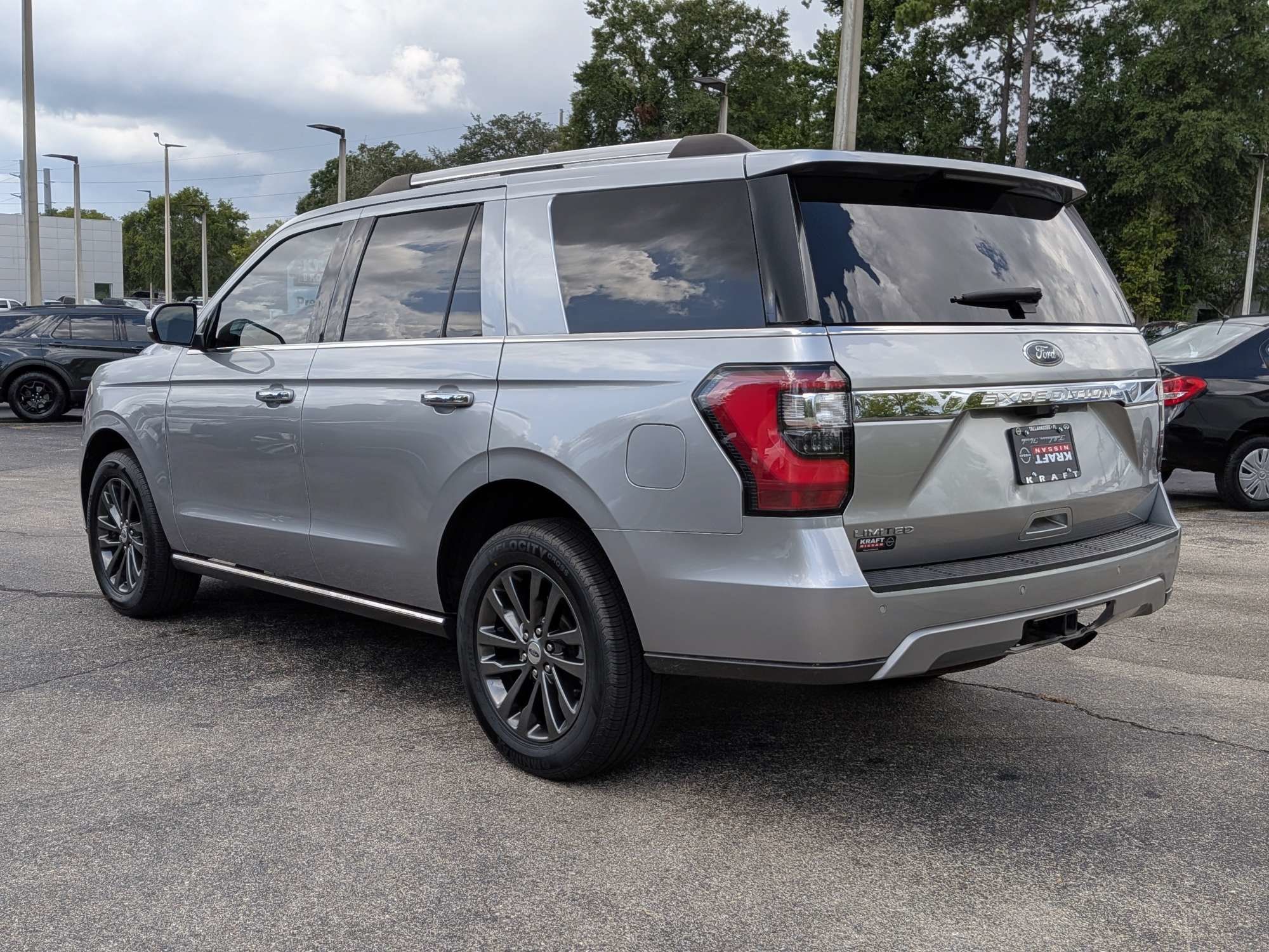 Used 2020 Ford Expedition Limited RWD image 6
