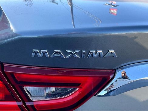 Used 2018 Nissan Maxima Platinum image 8
