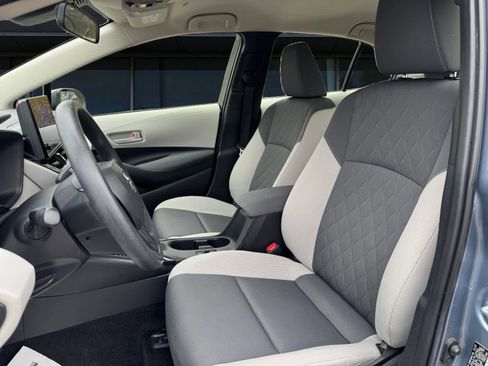 Certified 2023 Toyota Corolla LE image 2