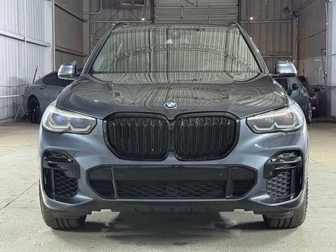 Used 2022 BMW X5 xDrive40i w/ M Sport Package image 2