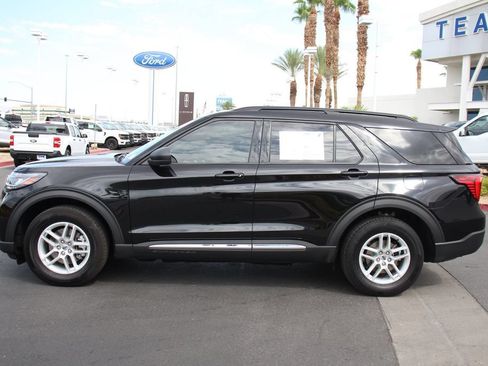 Certified 2025 Ford Explorer Active AWD/4WD image 4
