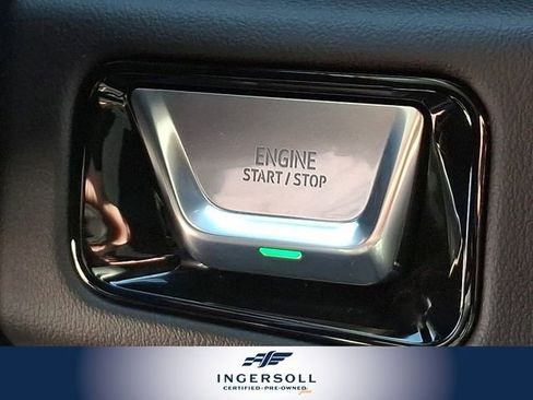 Used 2025 GMC Yukon AT4 w/ LPO, Floor Liner Package image 9