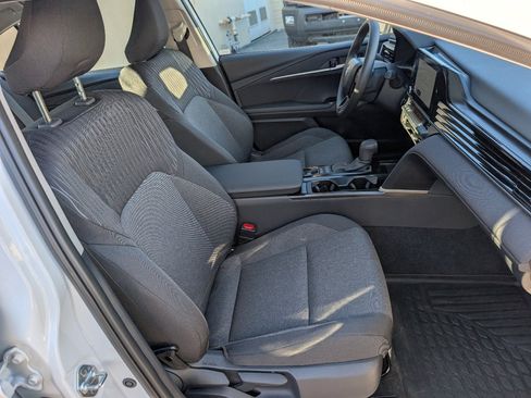 Used 2026 Toyota Camry LE image 8