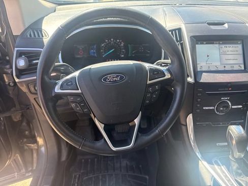 Used 2016 Ford Edge Titanium w/ Technology Package AWD/4WD image 13