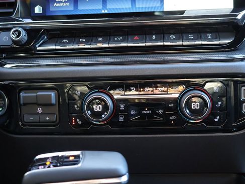 Certified 2024 Chevrolet Silverado 1500 ZR2 image 21