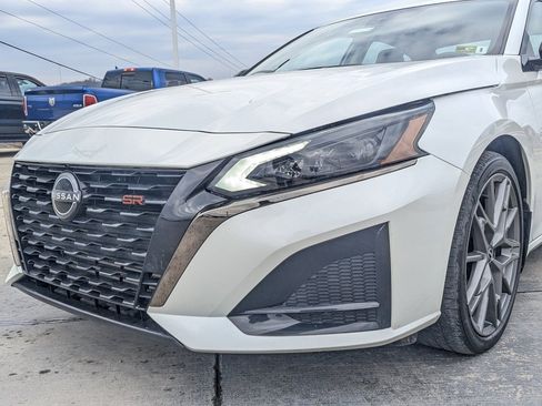 Used 2024 Nissan Altima 2.0 SR image 12