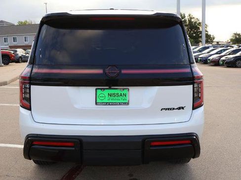 Certified 2025 Nissan Armada PRO-4X w/ Pro-4X Premium Package AWD/4WD image 7
