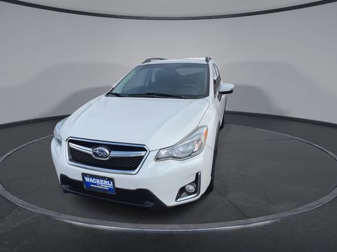 Used 2016 Subaru Crosstrek 2.0i Limited w/ Popular Package #2 image 4