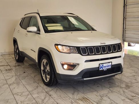 Used 2020 Jeep Compass Limited FWD image 3