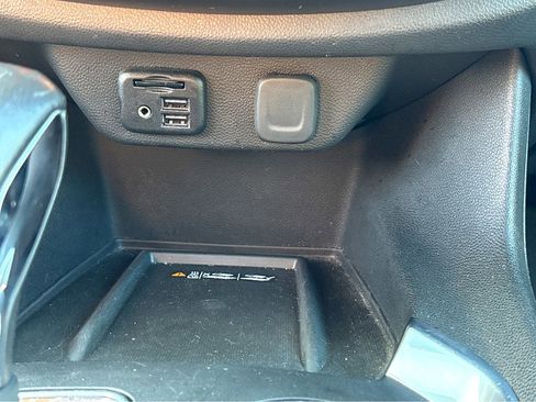 Used 2022 Chevrolet Traverse Premier w/ Redline Edition image 41