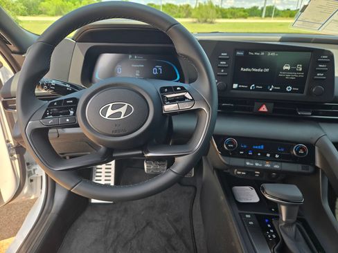 New 2026 Hyundai Elantra Sport FWD image 9