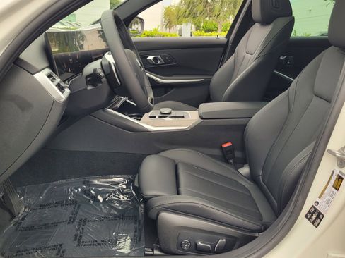 New 2025 BMW 330i xDrive Sedan w/ Convenience Package image 10