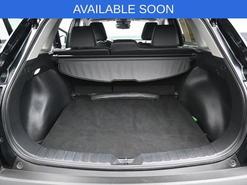 Used 2025 Toyota Corolla Cross XLE AWD/4WD image 28