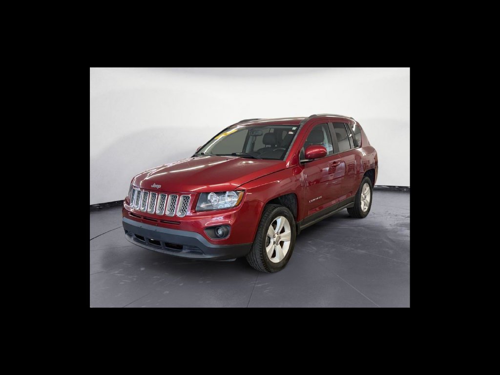 Used 2017 Jeep Compass Latitude AWD/4WD image 2