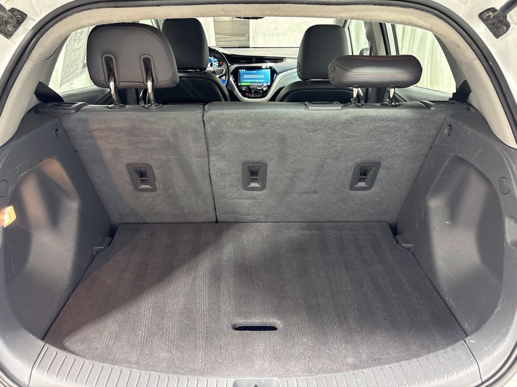 Used 2020 Chevrolet Bolt Premier w/ Infotainment Package FWD image 9