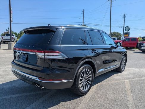 Used 2023 Lincoln Aviator Reserve w/ Equipment Group 201A AWD/4WD image 4