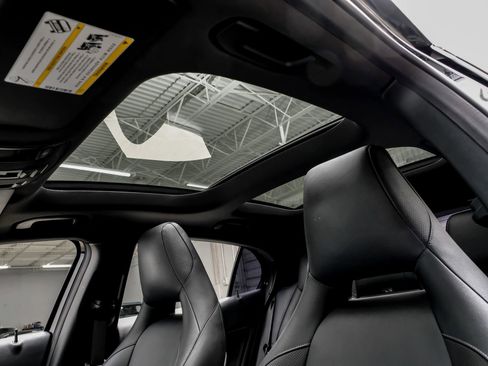 Used 2015 Mercedes-Benz GLA 45 AMG GLA 45 AMG 4MATIC Sport Utilit image 4