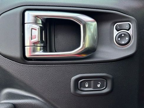 New 2026 Jeep Gladiator Willys image 15