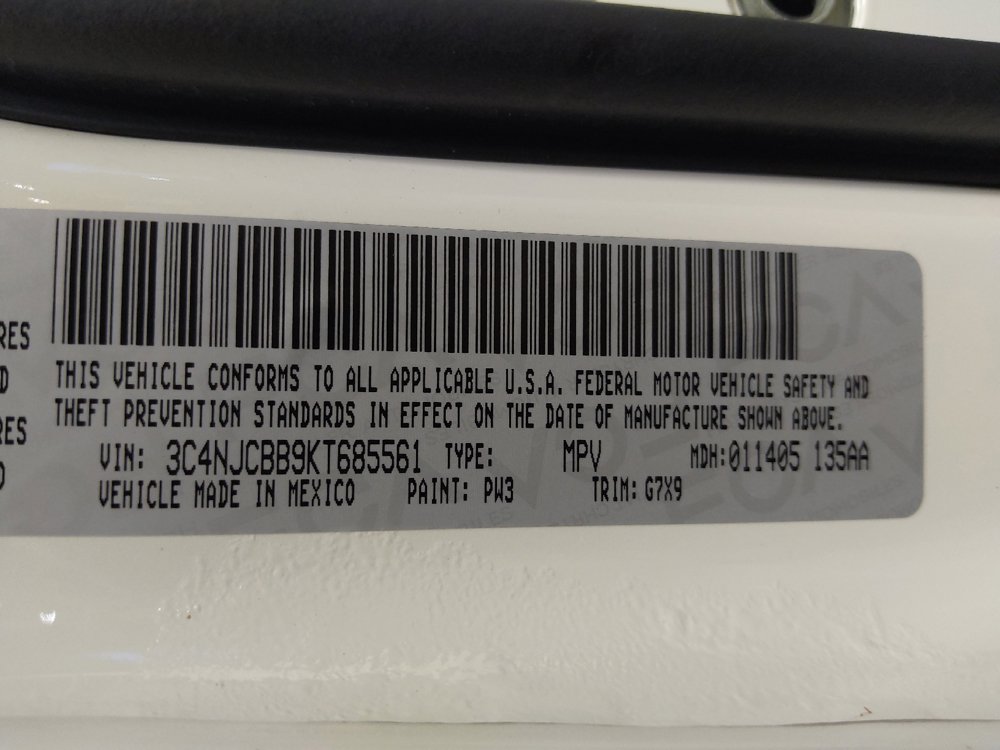 Used 2019 Jeep Compass Latitude w/ Popular Equipment Group FWD image 33