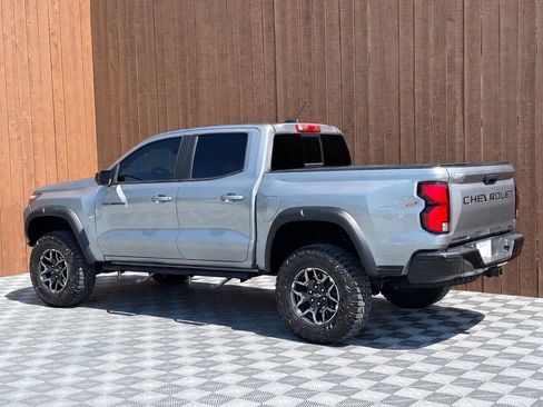 Used 2024 Chevrolet Colorado ZR2 w/ ZR2 Convenience Package III AWD/4WD image 17