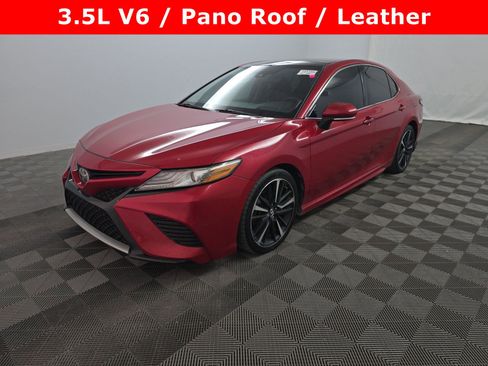 Used 2019 Toyota Camry XSE FWD image 1