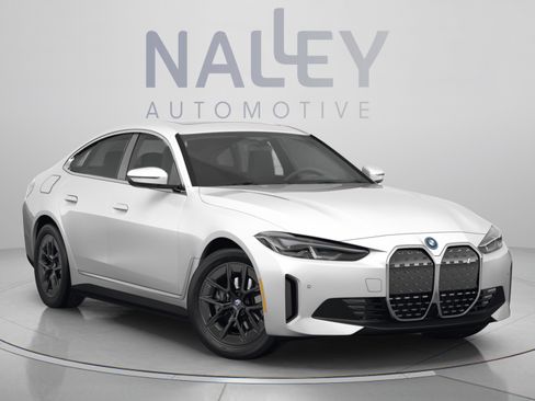 Used 2023 BMW i4 eDrive35 w/ Premium Package RWD image 7