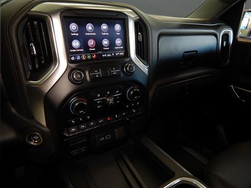 Used 2019 Chevrolet Silverado 1500 LTZ w/ LTZ Premium Package image 24