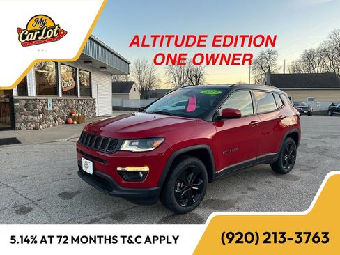 Used 2019 Jeep Compass Latitude image 1