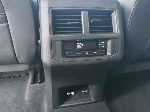 Certified 2023 Volkswagen Atlas SE w/ Black Wheel Package image 19