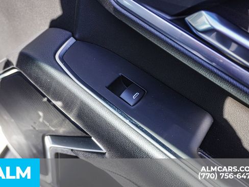 Used 2025 Chevrolet Silverado 2500 LT w/ Convenience Package image 48