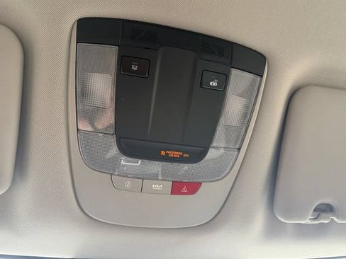 Used 2023 Kia Sportage EX FWD image 9