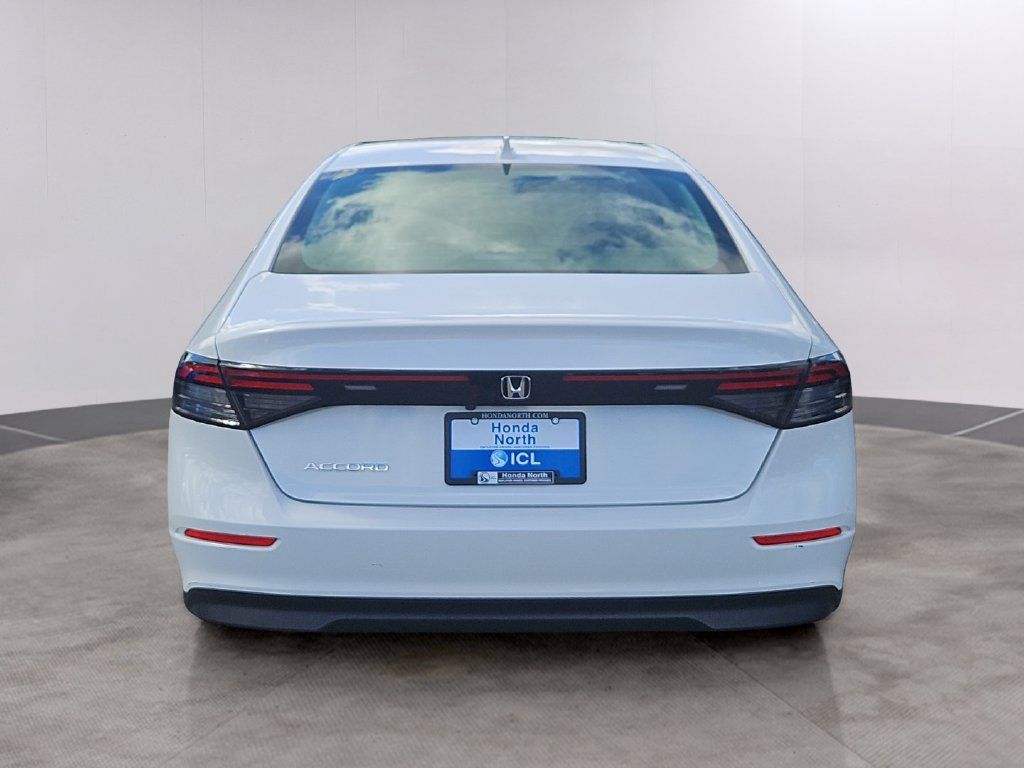 Used 2024 Honda Accord EX image 5