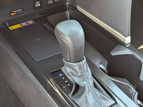 Used 2025 Toyota Camry LE FWD image 27