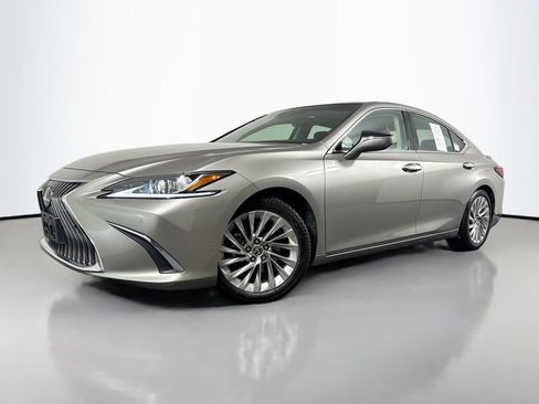 Used 2020 Lexus ES 350 Luxury w/ Accessory Package image 1