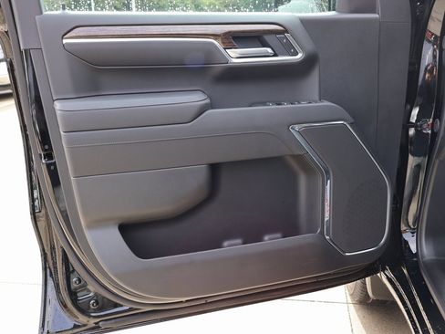 New 2026 GMC Sierra 1500 Elevation image 10