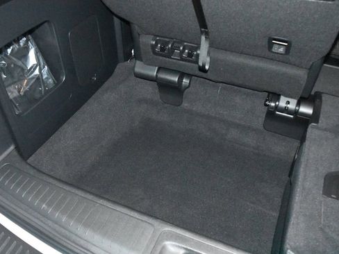 Used 2025 Honda Odyssey Elite image 37